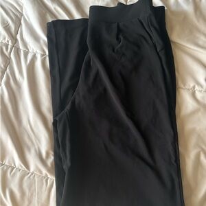 NOT FOR SALE!!!!! sold outside of this app. App won’t let me delete. Don’t buy